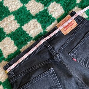 VINTAGE LEVI JEANS